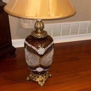 Antique Elegant Brown and Gold Table Lamp